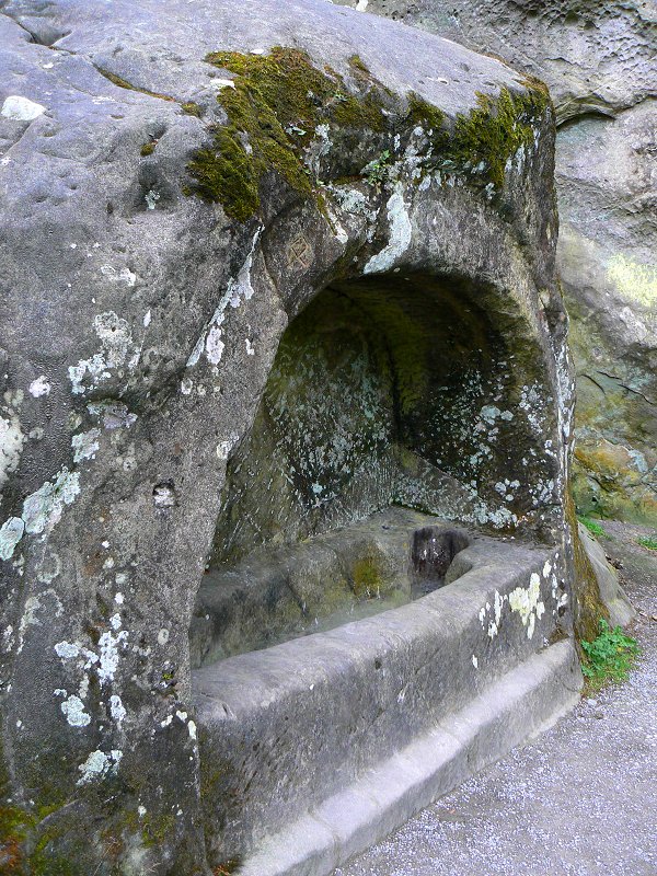 Externsteine - Felsengrab im Grabfelsen