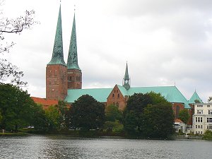 Lübecker Dom am Mühlenteich