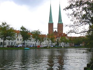 Lübecker Dom an der Obertrave