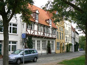 Häuserzeile an der Obertrave