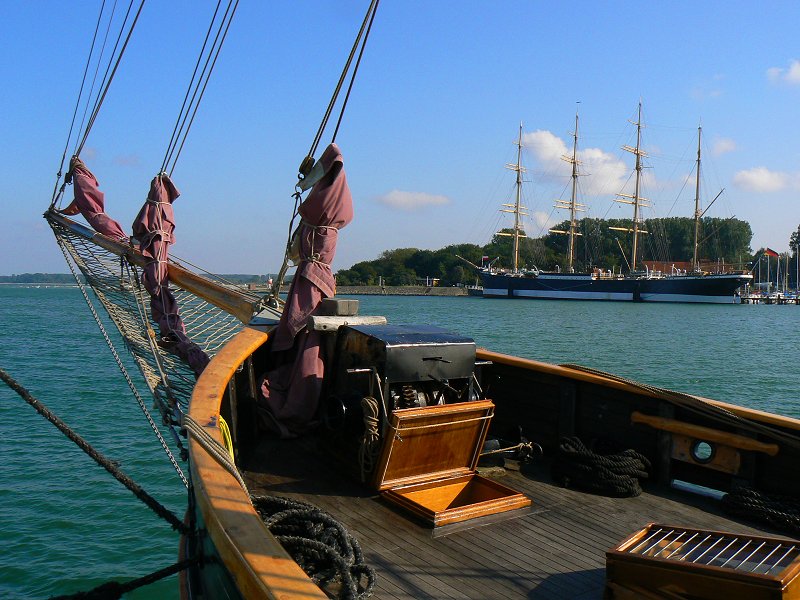 Segelboote an der Travemündung bei Travemünde