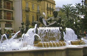 Valencia - Brunnen auf dem Plaza de la Virgen