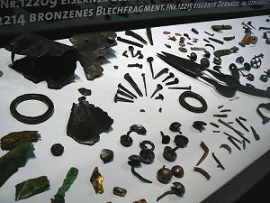 Römische Ausrüstungsgegenstände im Museum Kalkriese